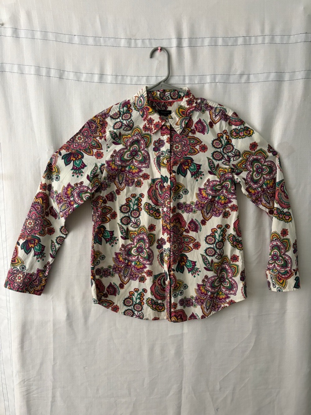 Talbots Boho Floral Paisley Shirt women’s size M 100% Cotton Button Down(A565)